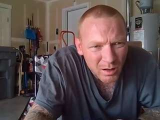 justinj1983 live cam preview