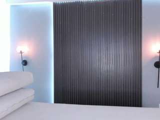 melanie-bonelli Live Webcam on CamSoda