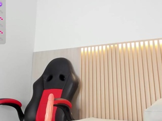 melanie-bonelli Teen live webcam