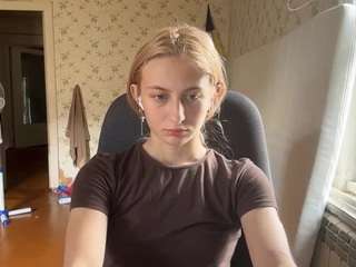 le modèle milahill est en webcam porno dans un show sur le site camsoda, il possède les tags suivants: ahegao,smoking,orgasm,panties,princess,public,pussy,sexy,skinny,slap,spank,anal,strip,tease,teasing,teen 18,tiny,twerk,yoga,young adult