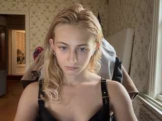 milahill live webcam show