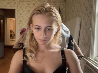 milahill live webcam show