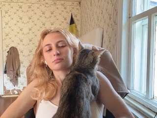 milahill live webcam show