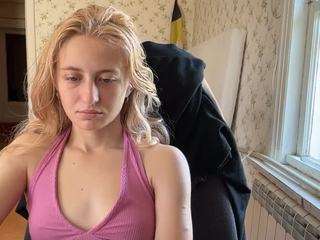 milahill live webcam show