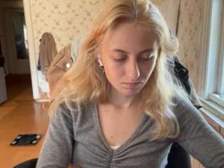 milahill live webcam show
