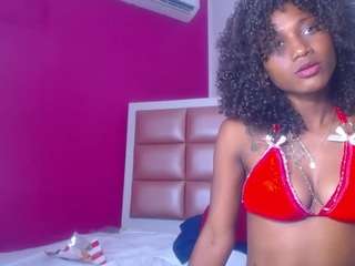 nnocent-sexy-lady webcam model