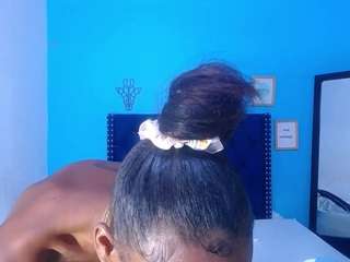 nnocent-sexy-lady