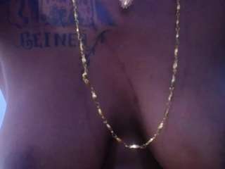 nnocent-sexy-lady