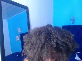 nnocent-sexy-lady
