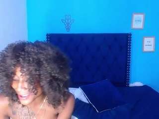 nnocent-sexy-lady