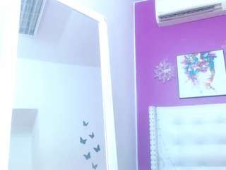  nnocent-sexy-lady chat room