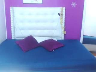  nnocent-sexy-lady chat room