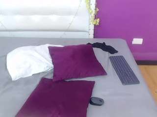  nnocent-sexy-lady chat room