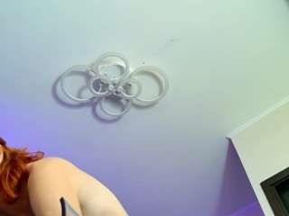 scarlet-eyes Live Webcam on CamSoda