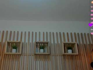 sharon-fennel Live Webcam on CamSoda