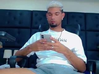 stvbigcocck webcam