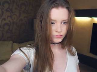 Try Teresekrites's steaming hot cam stream for immersive beauty teresekrites from CamSoda