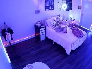 voyeurcam-lolavalentine23