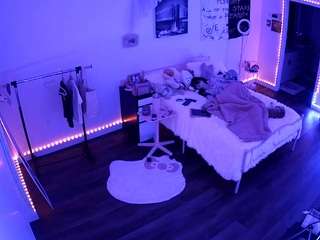 voyeurcam-lolavalentine23