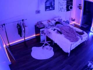 voyeurcam-lolavalentine23