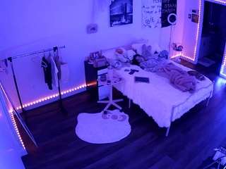voyeurcam-lolavalentine23