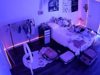 voyeurcam-lolavalentine23