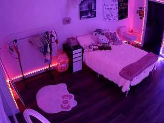 voyeurcam-lolavalentine23