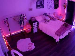 voyeurcam-lolavalentine23