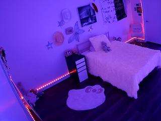voyeurcam-lolavalentine23