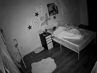 voyeurcam-lolavalent... webcam