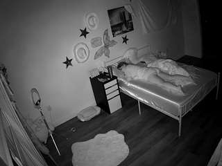 voyeurcam-lolavalent... webcam