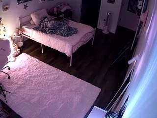 voyeurcam-lolavalentine23