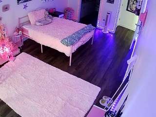 voyeurcam-lolavalent... webcam