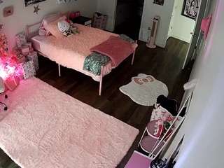 voyeurcam-lolavalentine23