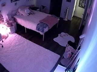 voyeurcam-lolavalentine23