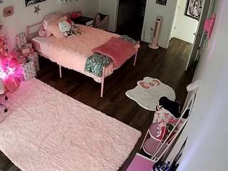 voyeurcam-lolavalentine23