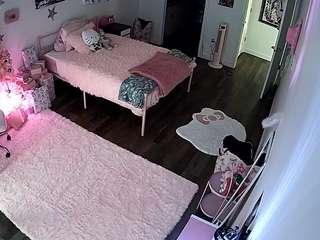 voyeurcam-lolavalentine23