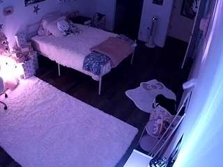 voyeurcam-lolavalentine23