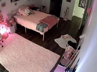 voyeurcam-lolavalentine23