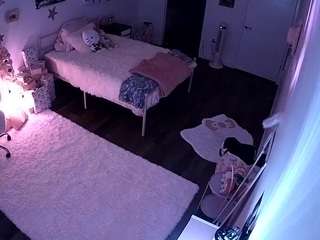 voyeurcam-lolavalentine23