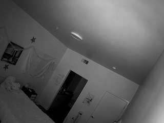 voyeurcam-lolavalentine23