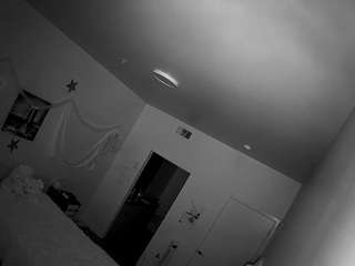 voyeurcam-lolavalentine23