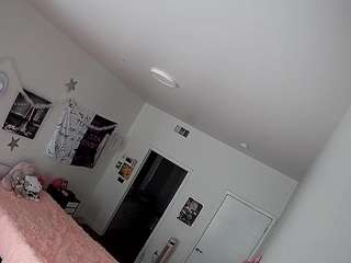 voyeurcam-lolavalentine23