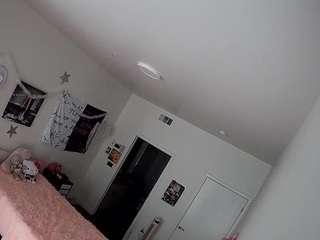 voyeurcam-lolavalentine23