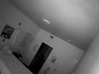 voyeurcam-lolavalentine23