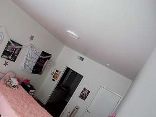 voyeurcam-lolavalentine23