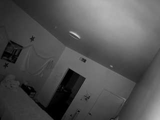 voyeurcam-lolavalentine23