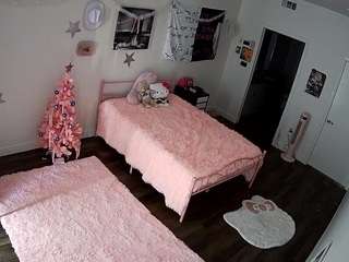voyeurcam-lolavalentine23