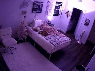 voyeurcam-lolavalentine23