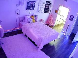 voyeurcam-lolavalentine23